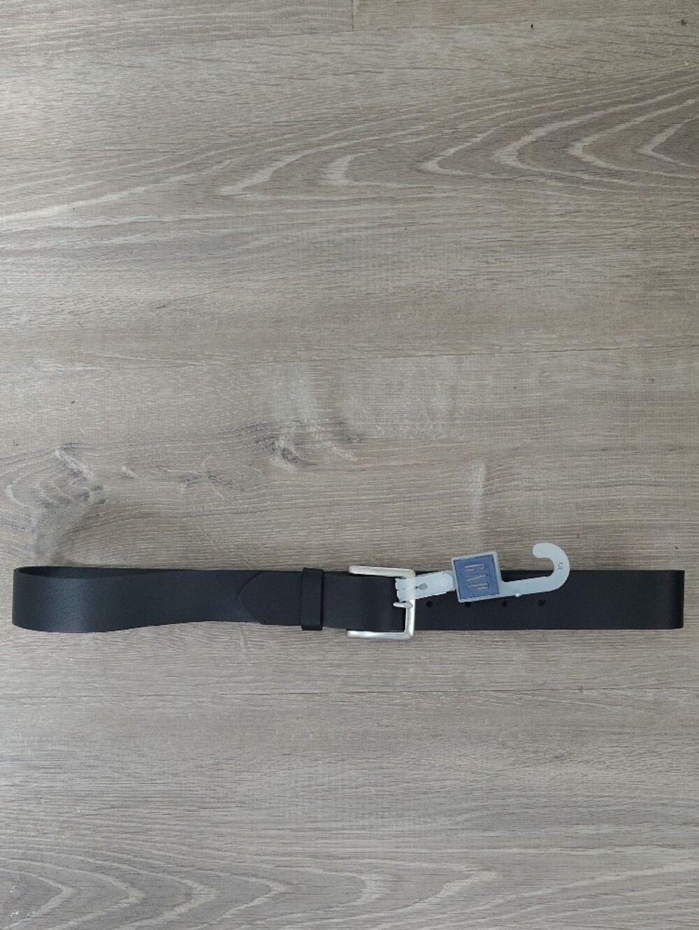 GAP Woman Black Leather Belt with Silver Buckle
